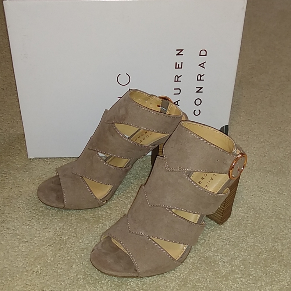 Lauren Conrad platform heels